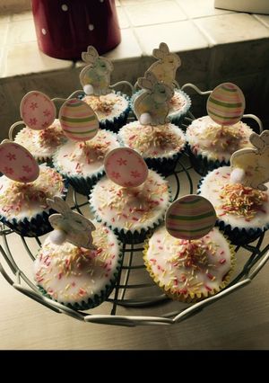 A picture of Gluten Free Cupcakes.