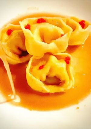 Foto di Cappellacci astice, burrata e limone