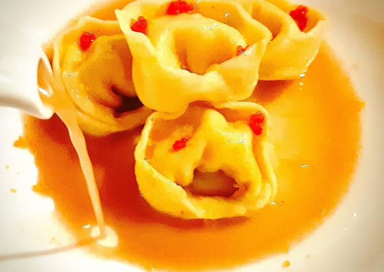 Cappellacci astice, burrata e limone