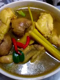 รูปของ ปีกไก่ ตับไก่ ต้มขมิ้น