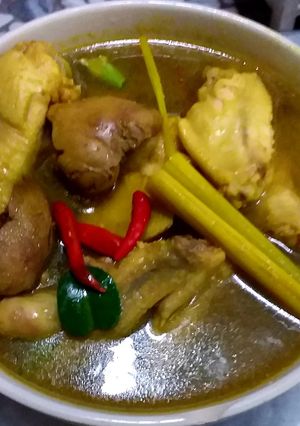 รูปของ ปีกไก่ ตับไก่ ต้มขมิ้น