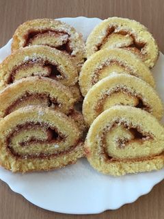 Piskótatekercs recept fotója