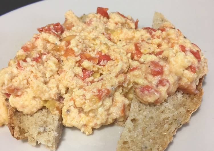 Recipe of Any-night-of-the-week Cheese, egg and tomato