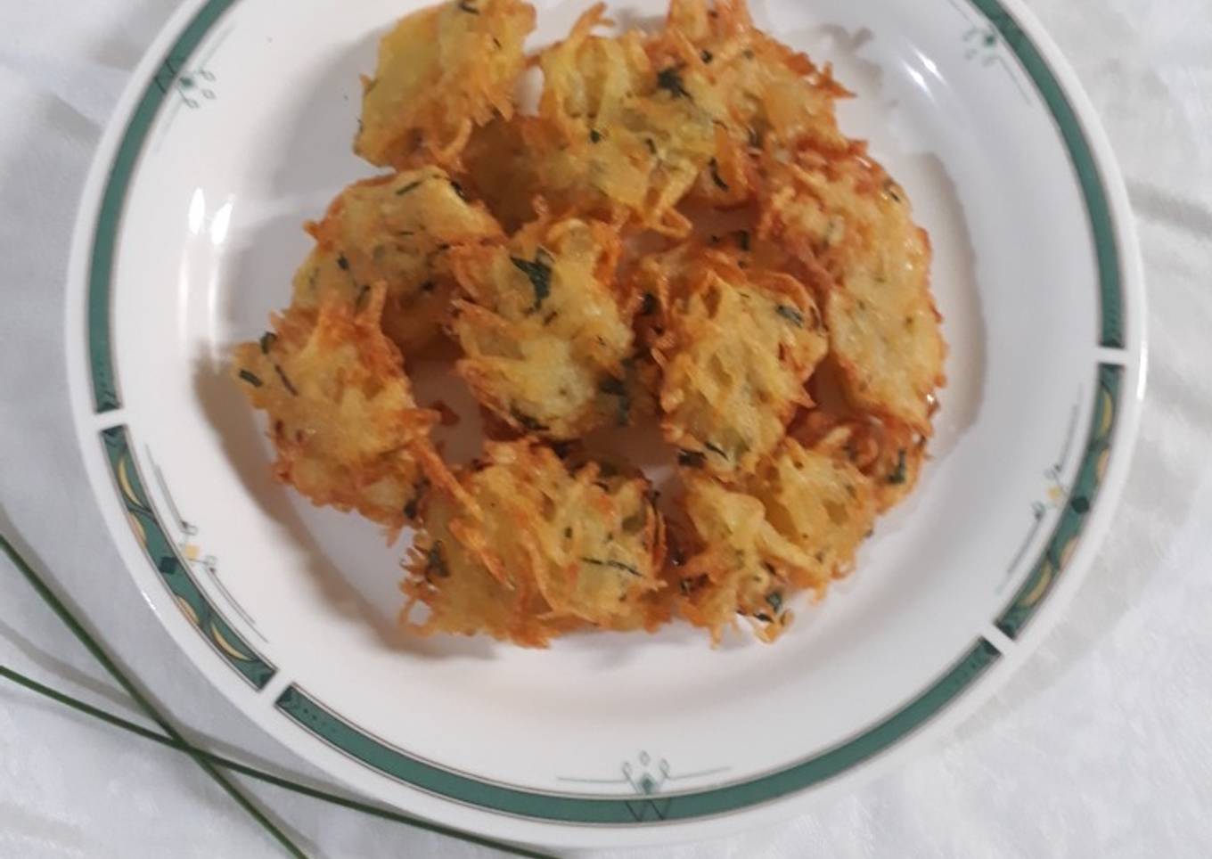 Kentang krispi (laccha pakora)