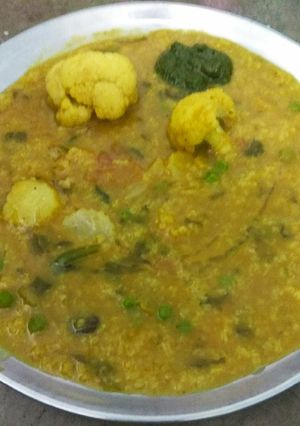 A picture of Navratan Bhog Khichri.