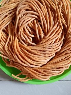 તીખા ગાંઠિયા (Tikha Ganthia Recipe In Gujarati) રેસીપી મુખ્ય ફોટો