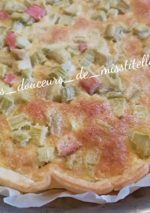 Une photo de Tarte à la rhubarbe et à la vanille
