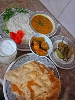 A picture of Daal Chawal😍.