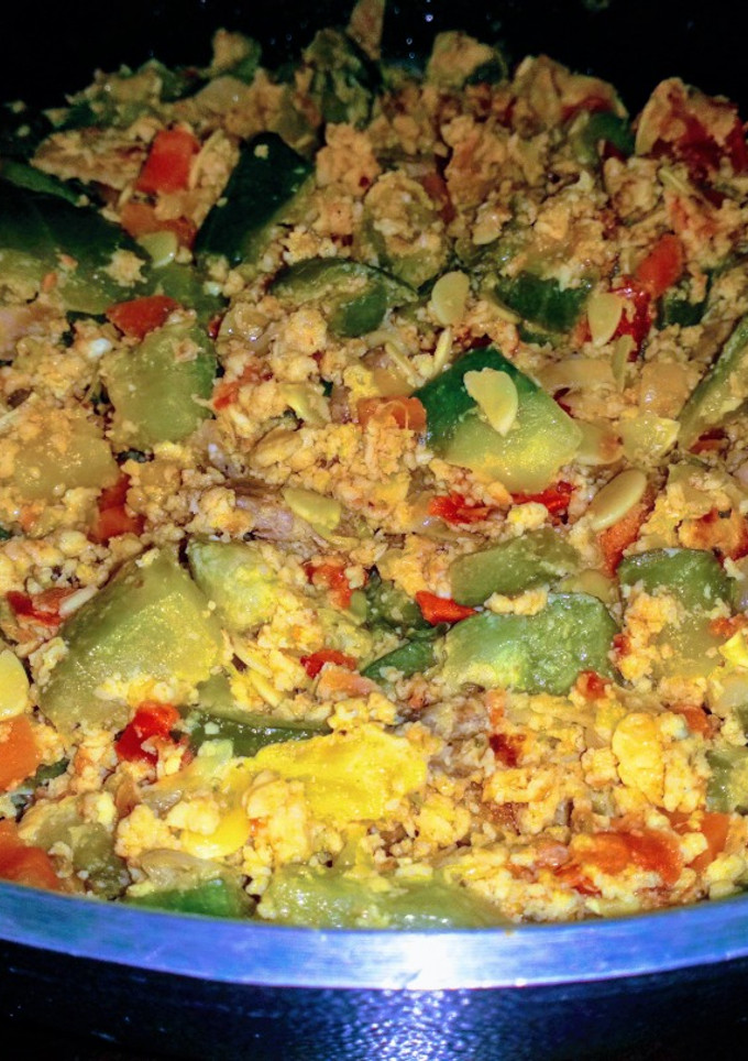 Una foto de Zapallitos Revueltos con Huevo, Tomate, Cebolla y Zanahoria