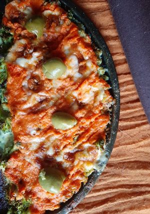 Una foto de Pizza de brócoli sin harina