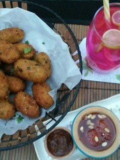 A picture of Leftover Rice Pakora🍚🍱.