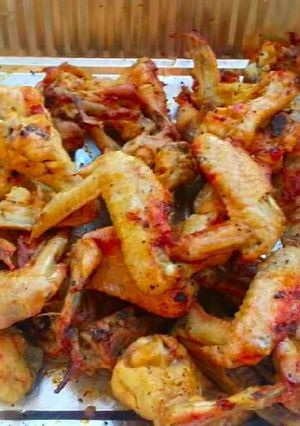 Una foto de Alitas de pollo a la parrilla!