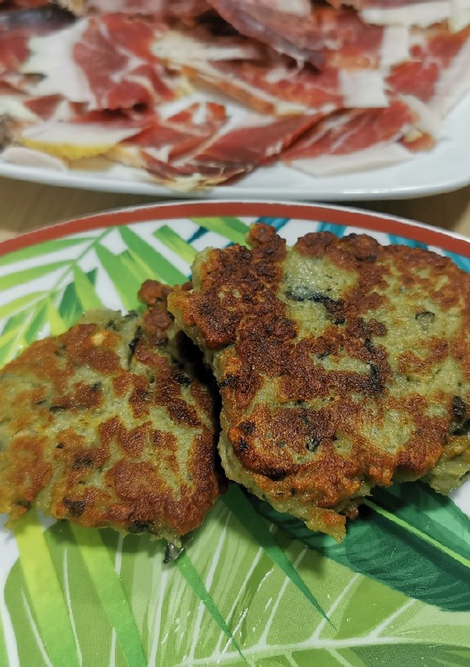 Una foto de Mini burger de berenjena 🍆