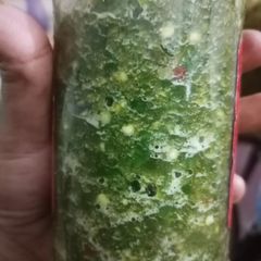 A picture of Green Chilli frozen.