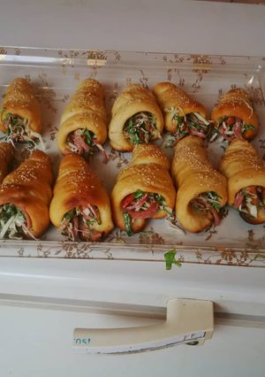 A picture of Bread cones.