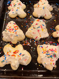 A picture of Thick sugar cookies.