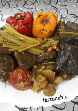 عکسی از دستور دلمه مامان پز و هزار البته خوشمزه😍😋