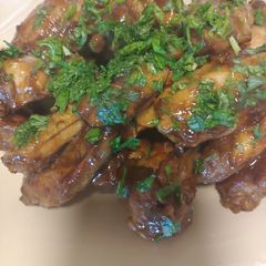 A picture of Honey garlic chicken wings.