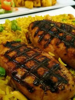 صورة لوصفة صدور دجاج مشوي مع رز بالبسله