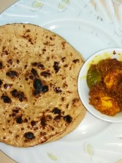 तंदूरी रोटी (Tandoori roti recipe in hindi) रेसिपी मुख्य फोटो