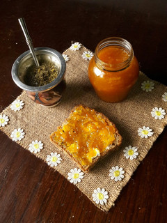 Una foto de Mermelada de naranja combinada🍊
