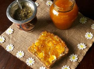 Una foto de Mermelada de naranja combinada🍊