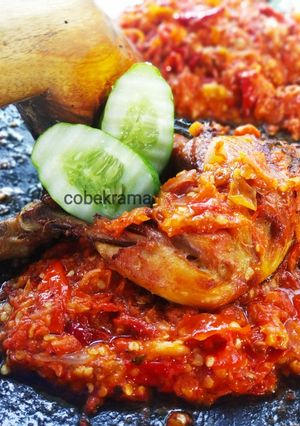 Foto resep Ayam Penyet Sambal Tomat