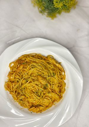 A picture of Spicy creamy chicken pasta.