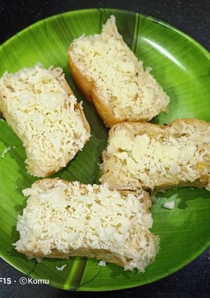 A picture of Garlic bread.