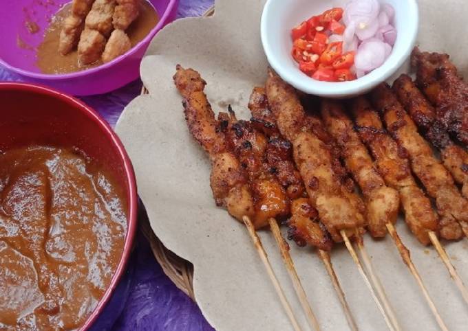 Langkah Mudah untuk mengolah Sate ayam bumbu kacang yang Menggugah Selera