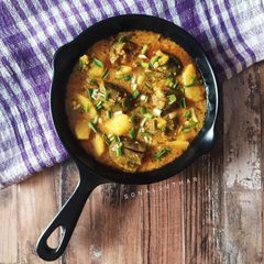 A picture of Maharashtrian Bharli Vangi / stuffed brinjals.