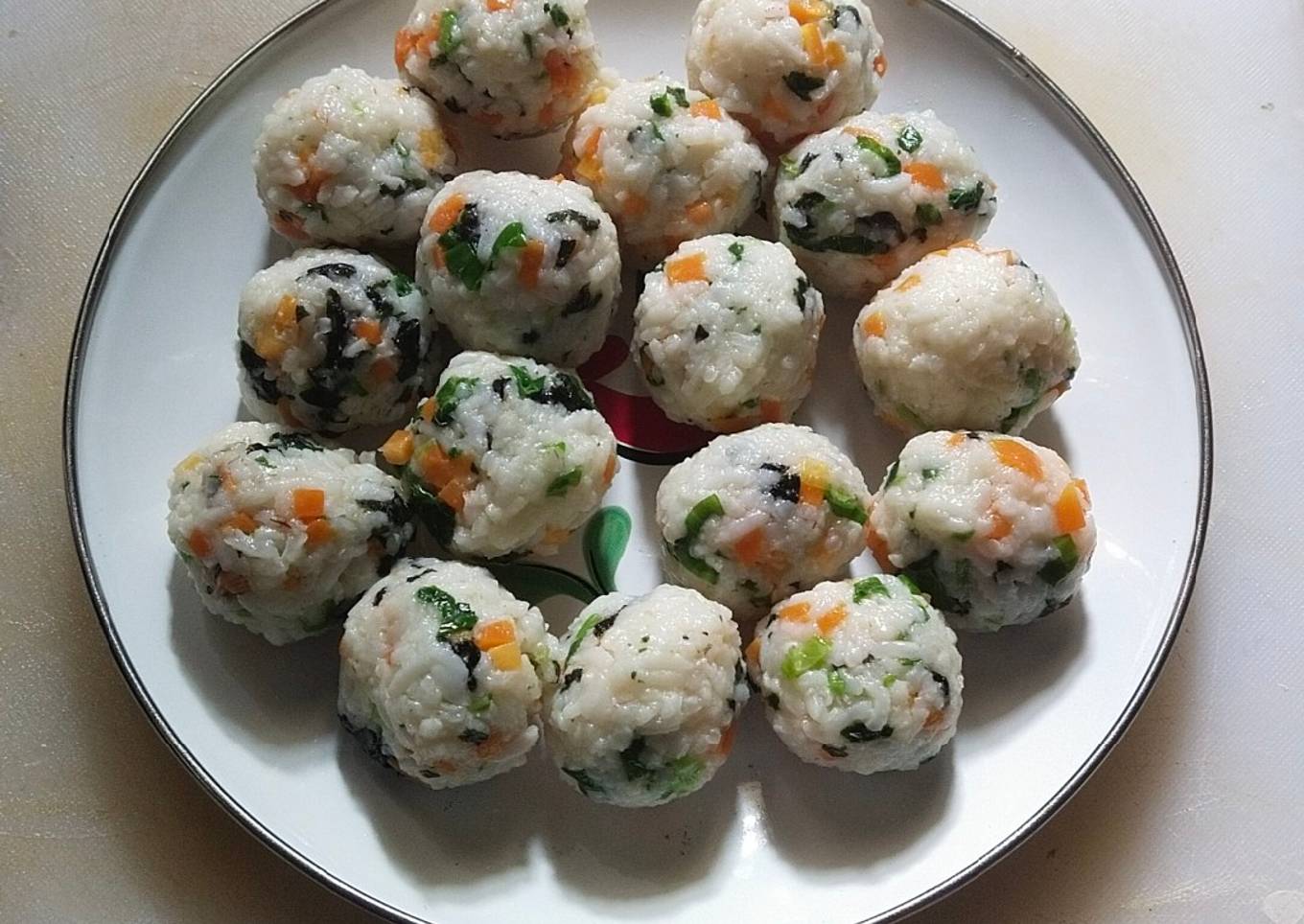 Nasi kepal korea / jumeokbap
