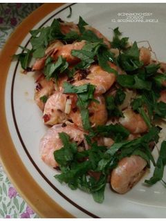 A picture of Garlic Prawns.