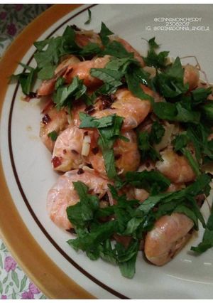 A picture of Garlic Prawns.