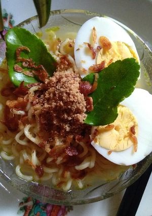 Foto resep Mie Instan Kuah Soto Daun Jeruk