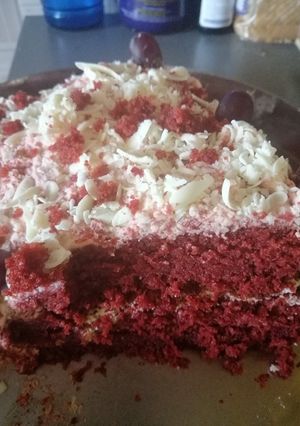 A picture of Red velvet cake.