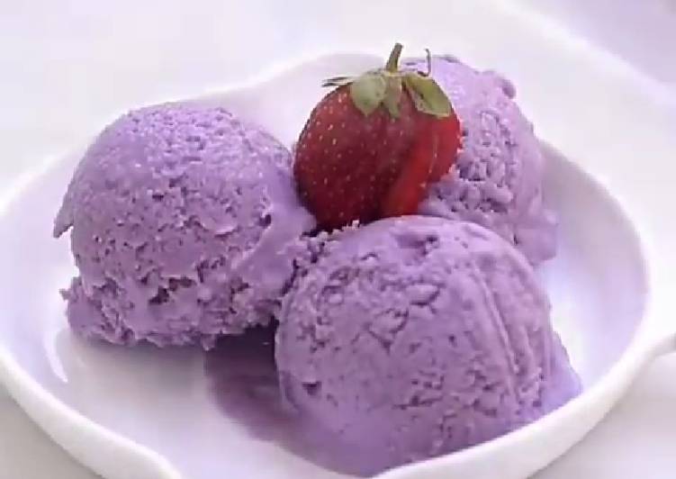 Ice cream ubi ungu homemade