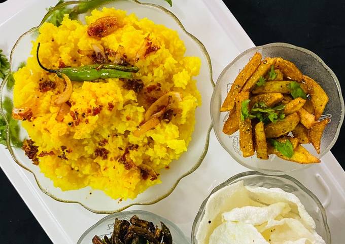Khichadi with fried bhindi and Papad
