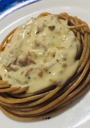 A picture of Creamy Bacon & Garlic Pasta.