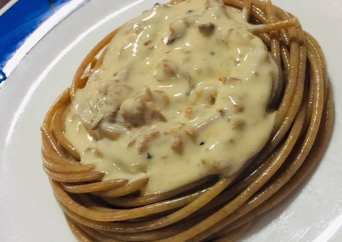 Creamy Bacon & Garlic Pasta