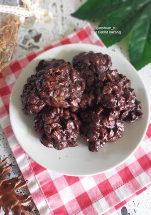 Foto resep Kue Coklat Kacang (Putih Telur)