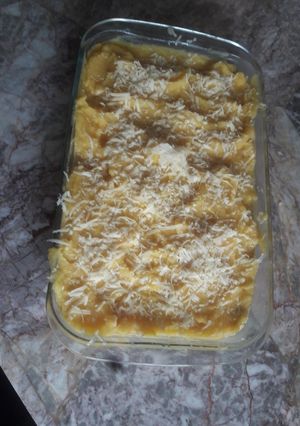Una foto de Pastel de papa y zapallo con pollo a la crema