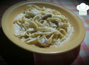Una foto de Fideos caseros al huevo.. súper fáciles!!!
