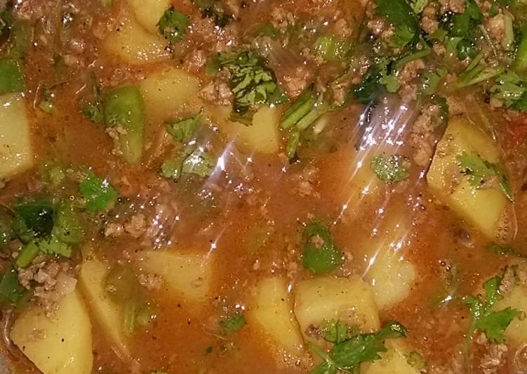 Recipe of Quick Chilli potato mince stew #authors marathon