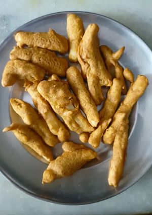 बेसन के पकौड़े (besan ke pakode recipe in Hindi) रेसिपी मुख्य फोटो