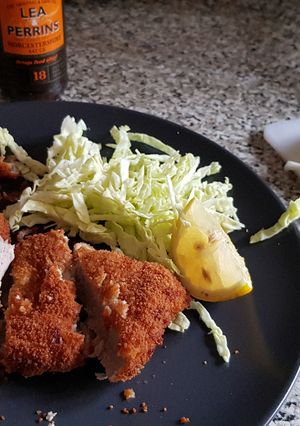 Una foto de Tonkatsu (Cerdo empanizado Japonés)