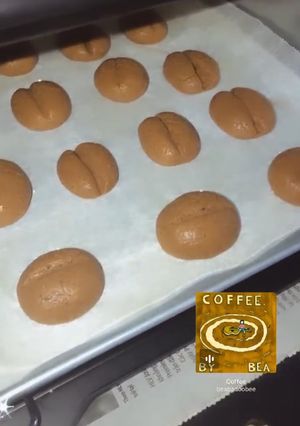 Hình của món Bánh quy hạt cafe và bánh quy trà xanh thơm ngonn giòn tan.