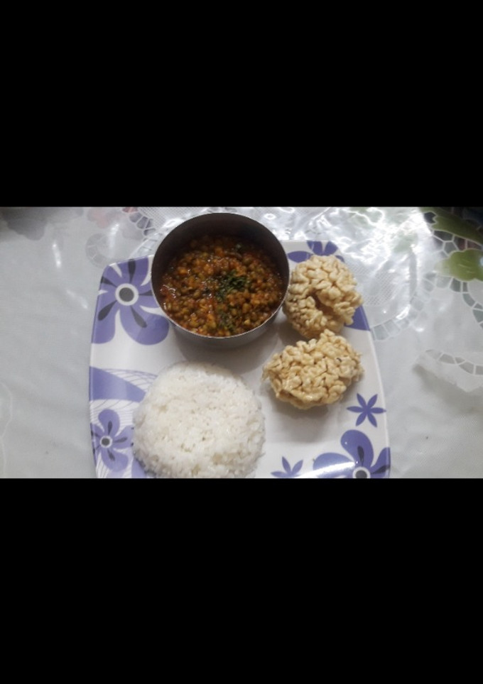 લસણવાળુ મગનું શાક (Lasanvalu Moong Shak Recipe In Gujarati) રેસીપી મુખ્ય ફોટો