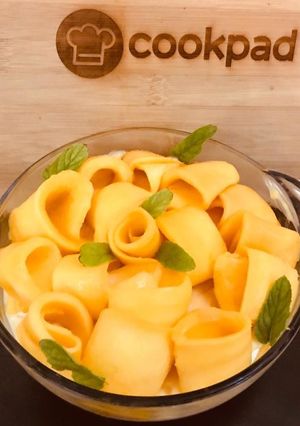 A picture of Creamy Mango Dessert.