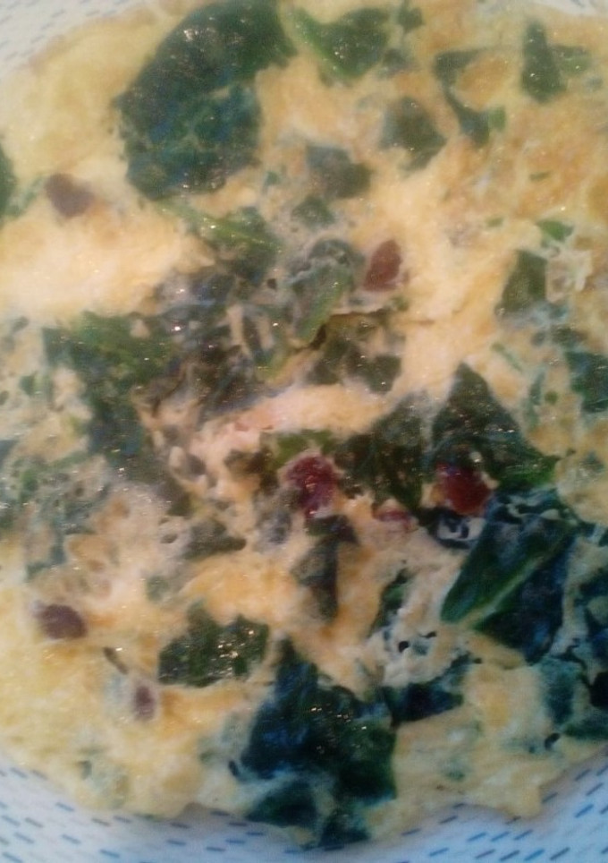 Una foto de Tortilla de espinacas con pasas